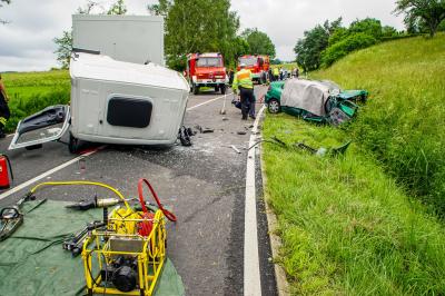 Waldenbuch: Frontalzusammenstoss fordert zwei Tote, eine schwerverletzte sowie eine leichtverletzte Person 